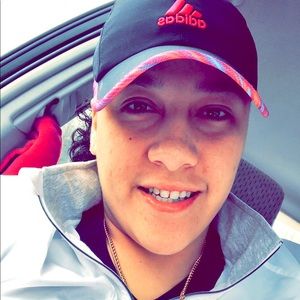 Meet your Posher, Dinairy